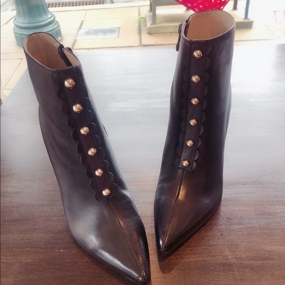 Custom designed boot - Picture 1 of 3